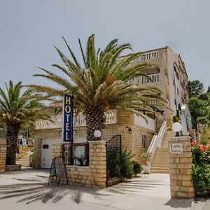 Tina Hotel