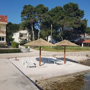 Apartman Nella Molat