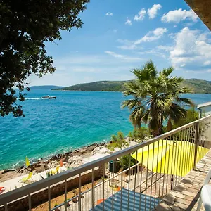 Amarela Villa Seget Vranjica